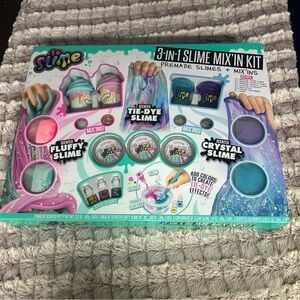 Slime 3 In 1 Slime Mix In Kit! It includes three different types of slime